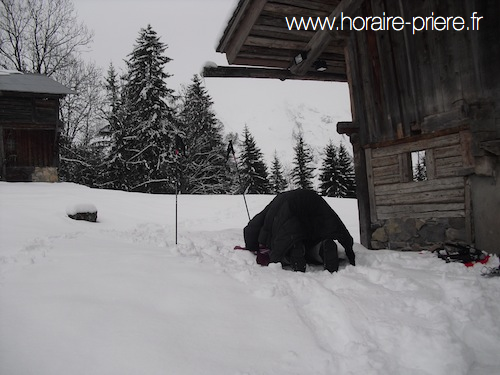 Dans la neige, Grand-Bornand, France