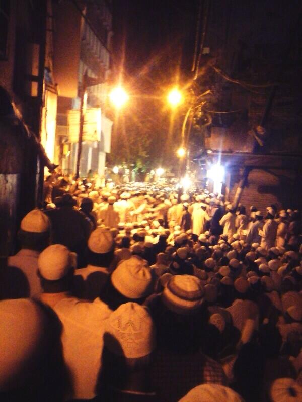 Salat Janaza d’un savant, en pleine rue